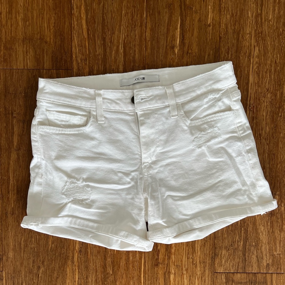 Joes White Denim Distressed Shorts size 26